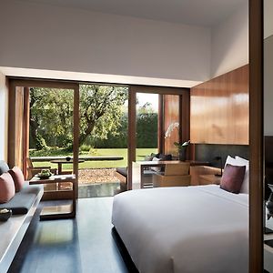 Deluxe Garden View Room